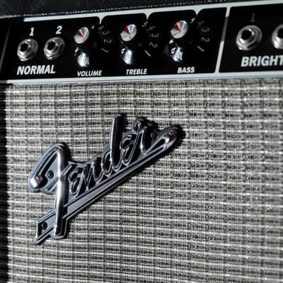 Fender '64 Custom Deluxe Reverb Hand Wired 20-Watt 1x12" Guitar Combo image 10