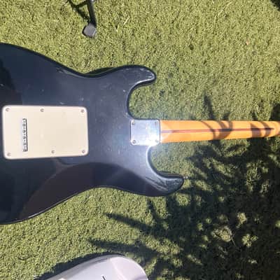 Squier Vintage Modified Stratocaster HSS with Indian Laurel Fretboard 2018 - 2019 - Black image 5
