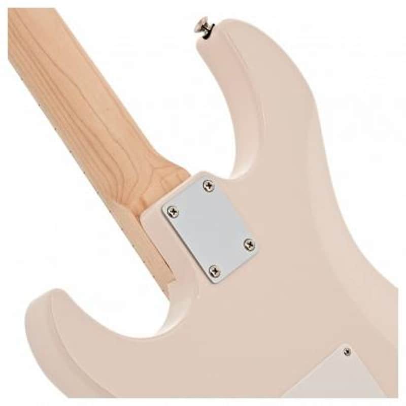 Yamaha Pacifica 112VM — голова грифа с колками закрытого типа