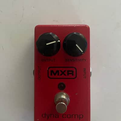 MXR Dunlop M-102 Dyna Comp Compressor Reissue Block Logo Guitar Effect Pedal image 2