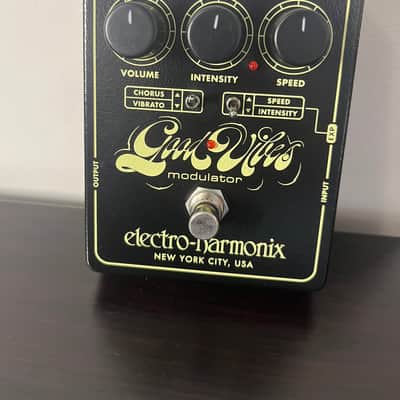 Electro-Harmonix Good Vibes Modulator Pedal