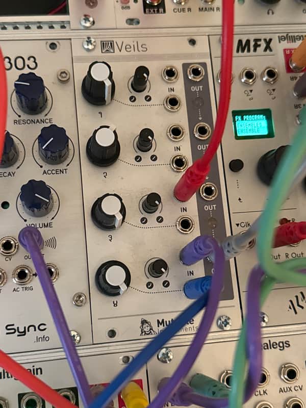 Mutable Instruments Veils