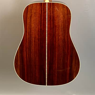 Martin D-28 Standard - Natural image 17