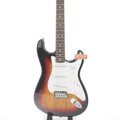Fender Standard Stratocaster 2025 - Present - 3-Color Sunburst image 2