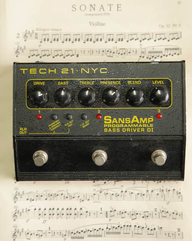 Tech 21 SansAmp Bass Driver DI V1 Pedal Pre-Owned image 1
