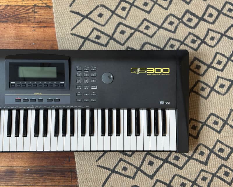 貴重　Yamaha eos qs300 access BEST midi xg YAMAHA QS300 Advanced Wave Memory Synthesizer - 100 Volt | Reverb