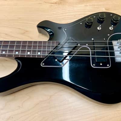 GIBSON Victory Artist Bass! 1982 NEAR MINT CONDITION!! image 19