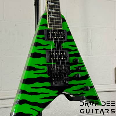 Jackson USA Custom Shop Rhoads RR24 FR Electric Guitar w/ Case - Slime Green Bengal image 3