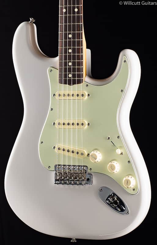 Fender Classic Special Edition '60s Stratocaster Lilac (784) | Reverb