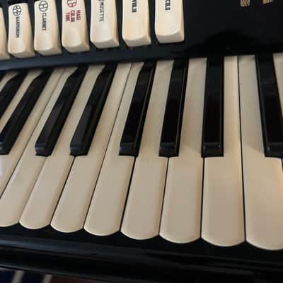 Sonola AA7 full size bass accordion with case fantastic shape image 10