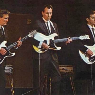Mosrite Ventures Mk 2 (11) 1964/5 Pearl White image 25