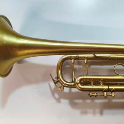 Trompeta Bach Stradivarius 43 lacado mate en perfecto estado image 6
