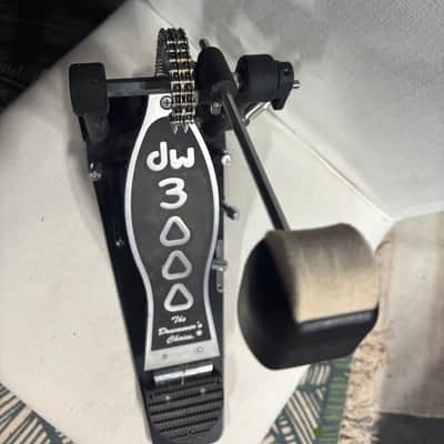 DW 3000 Series Single Bass Drum Pedal image 4