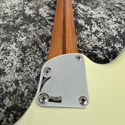 Fender Alternate Reality Powercaster 2018 White Opal Pau Ferro Fretboard Guitar image 12
