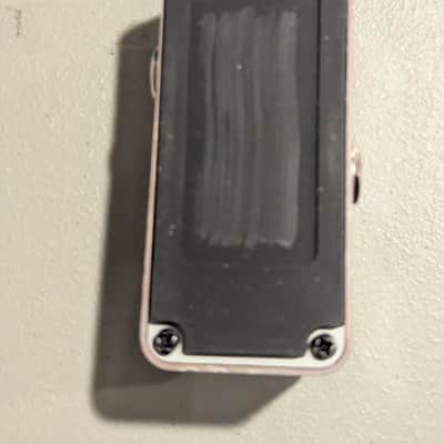 Mooer Tender Octaver 2010s - Pink image 2