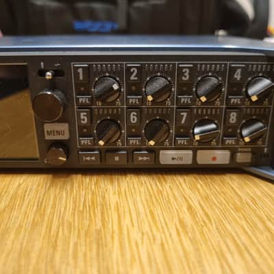Zoom F8 Field Recorder 2010s - Black + PCF-8 protective case image 2