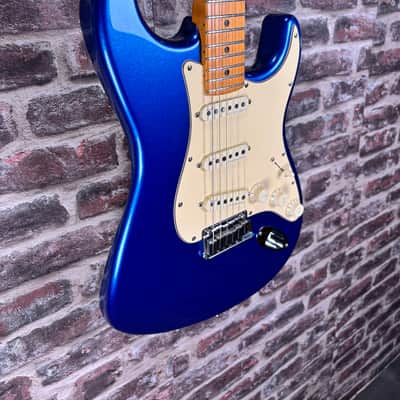 Fender American Ultra Stratocaster Cobra Blue Maple OCCASION image 1
