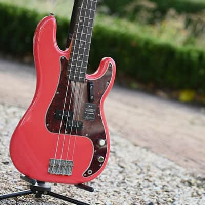 Fender Limited Edition Vintera II Road Worn '60s Precision Bass - Fiesta Red image 2