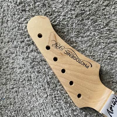 Short Scales Maple Wood Guitar Neck, 21 Frets Fingerboard image 11