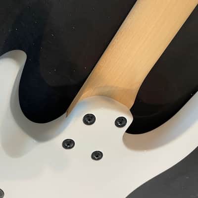 Harley Benton R-457MN WH 7-String High Gloss White 2025 image 9