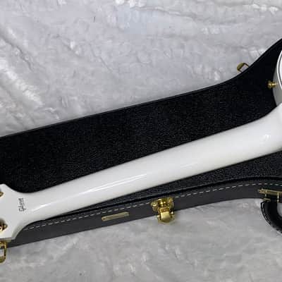 NEW! Gibson Les Paul Custom - Alpine White - Ebony Board - Authorized Dealer - Only 9.9lbs - G06454 image 11