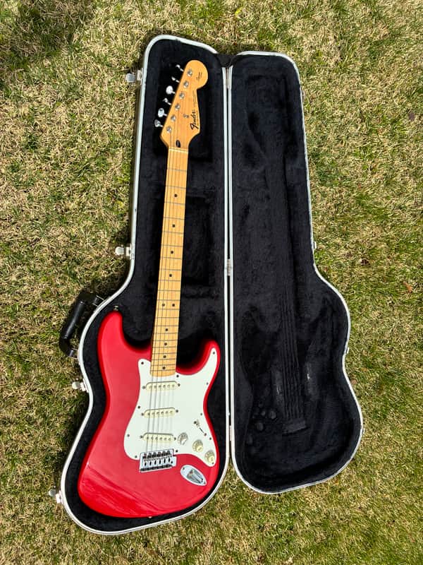 1995 Fender Stratocaster MIM Squier Series - Dakota Red w OHSC image 1