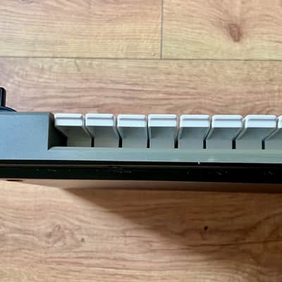 Roland SH-101 32-Key Monophonic Synthesizer 1982 - 1986 - Gray image 7