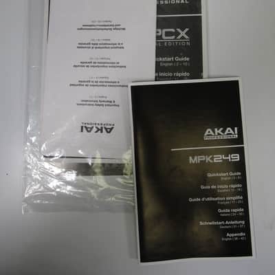 Immagine Akai MPCX Special Edition Standalone Sampler / Sequencer & Cover - 13