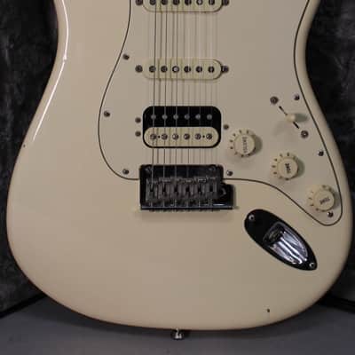 2017 Fender American Professional Stratocaster HSS Shawbucker Olympic White w/OHSC image 2