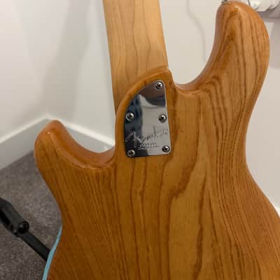 Fender American Deluxe Dimension 5HH 2013 - Natural Ash Body image 2
