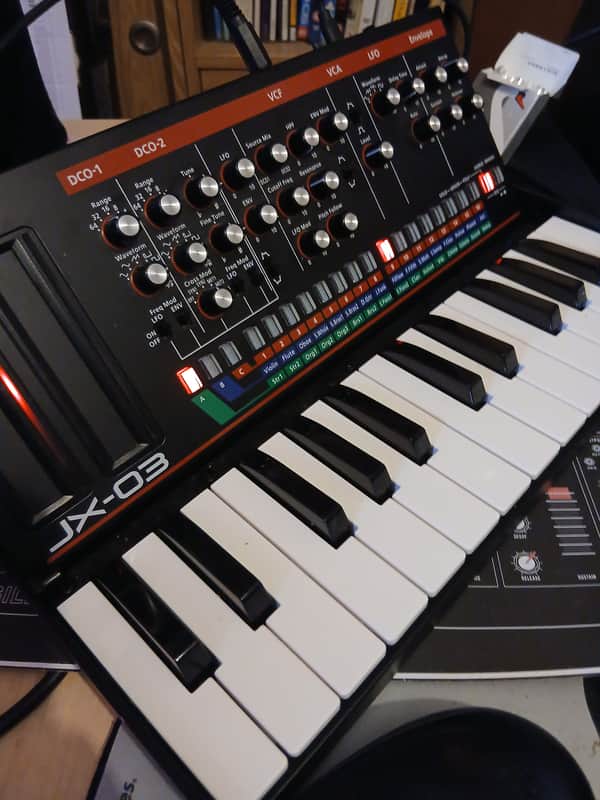Roland JX-03 Boutique Series Synthesizer Module