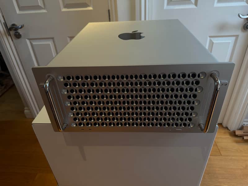 Apple Mac Pro Rack 2019, 96Gb, 2TB Internal SSD, Rack Rails image 1