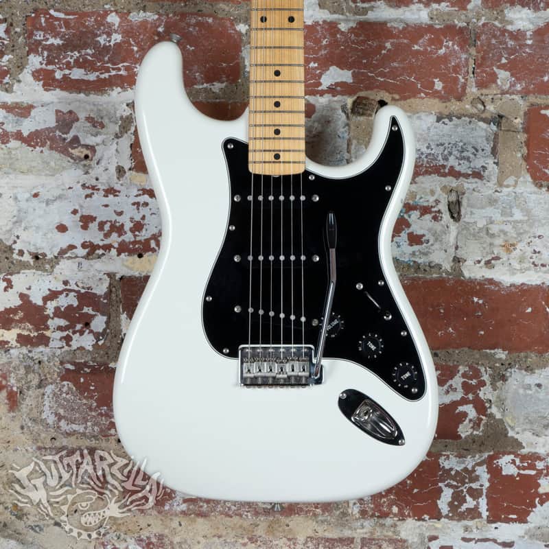 Squier Silver Series Stratocaster 1993 White MIJ Japan FujiGen