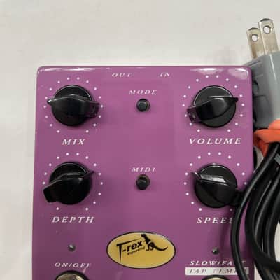 T-Rex Engineering Betavibe Chorus Rotary Simulator Beta Vibe Guitar Effect Pedal image 2
