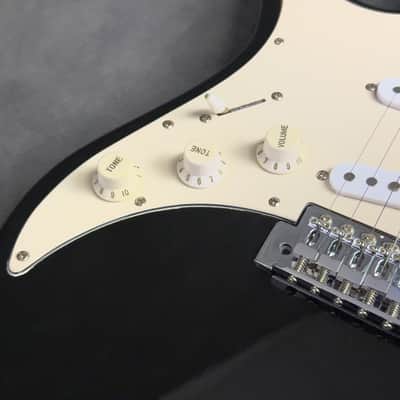 AXL Left-Handed S-Style Electric Guitar image 21