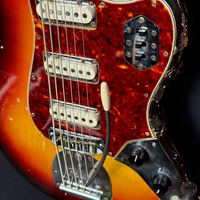 Fender Bass VI from 1961 in sunburst finish with case image 7