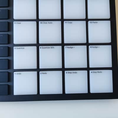 Native Instruments Maschine MKIII 2010s - Black image 3