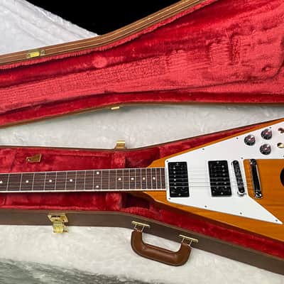 NEW! Gibson '70s Flying V - Antique Natural - Only 6.9 lbs - Original Case - Authorized Dealer - G07360 image 10