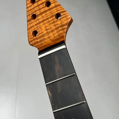 AAAAA Musical Man Ebony Fretboard Roasted flame Maple Electric Guitar Neck Wheel truss rods Round stainless steel 22 frets hole 10mm image 6