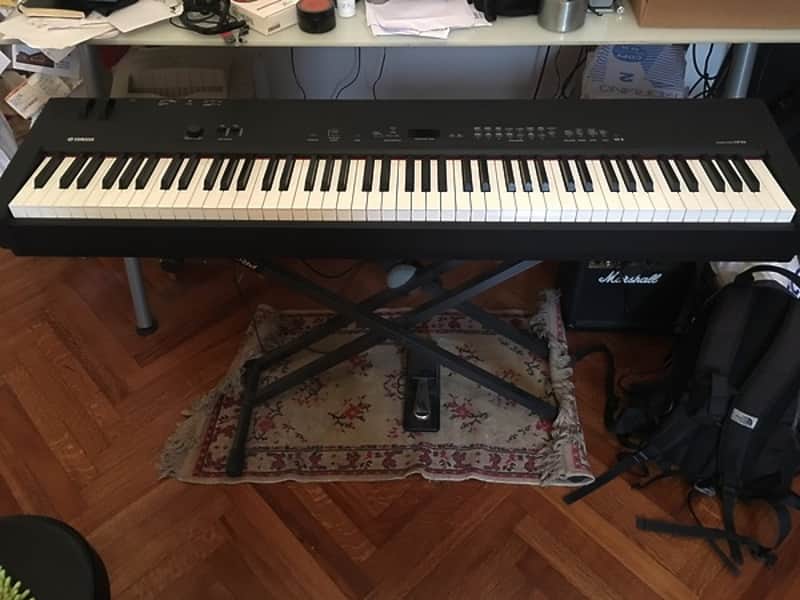 Yamaha CP33 Stage Piano 2012 - Black image 1
