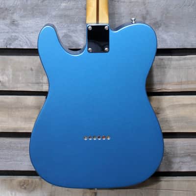 Used (2017) Fender Limited-Edition Classic Series '50s Telecaster Lake Placid Blue with Hardshell Case image 2