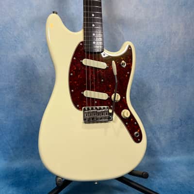 Fender MIJ Char Signature Mustang 2019 - 2022 - Olympic White image 2