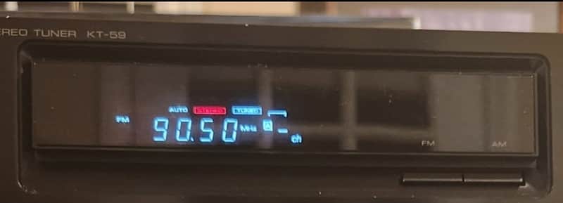 Kenwood Vintage Kenwood KT-59  Quartz Synthesizer AM/FM Stereo Tuner (1990) 90s image 1