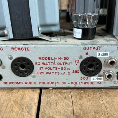 Newcomb H-50 PA head guitar amp 1950's - Silver image 16