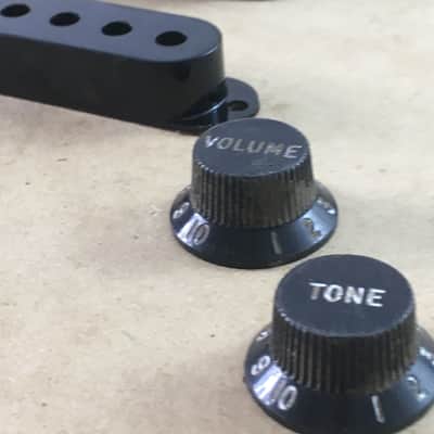 Fender Vintage Reissue Black Relic Knobs Strat Pickup Covers Back Plate Guitar Tremolo Cover Complete Set image 7