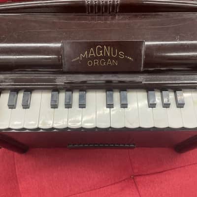 Magnus Model 1510 Air Organ 1950's - Brown image 4