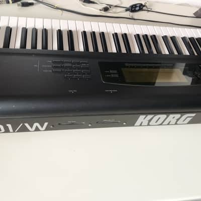 Korg 01/W image 9
