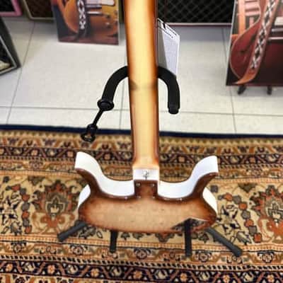 Danelectro Long Horn 58 Bass LEFTY ZURDO ( Super Limited) W/ Foam Case  Copper Burst image 20