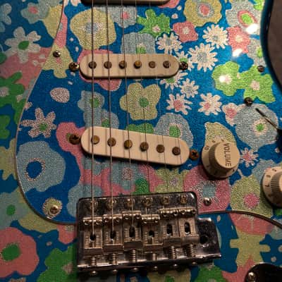 Fender Stratocaster Blue Flower ST-57 88BFL 2002-2004 - Blue Flower image 3
