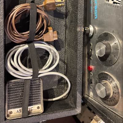 Refurbished Peterson Model 400 Strobe Tuner with case and mic! image 4